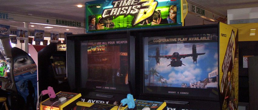 BRASIL GAME CUP 2017 | Área fliperama remonta arcades dos anos 90!