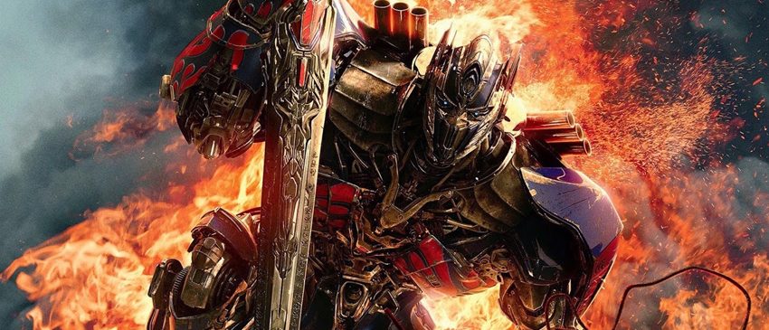 TRANSFORMERS: O ÚLTIMO CAVALEIRO | Novo cartaz mostra luta entre Optimus Prime e Bumblebee!