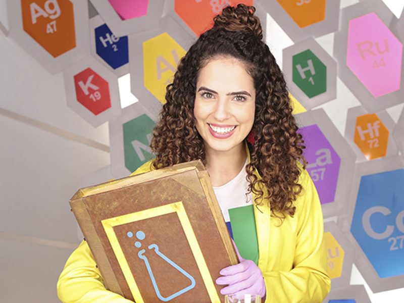 NAT GEO LAB | A Youtuber brasileira Paula Stephania vai ajudar as crianças a serem cientistas!