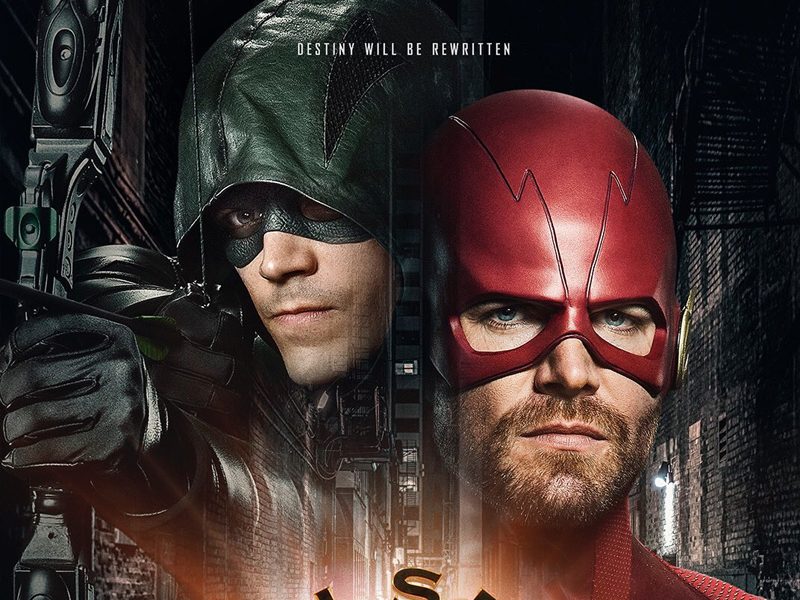 DC UNIVERSE | Stephen Amell aparece com o traje de Flash em nova foto do crossover!