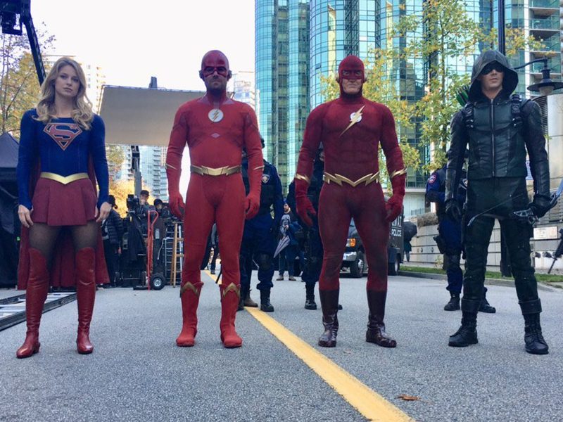 ELSEWORLDS | Crossover de Arrow e Flash ganha teaser!