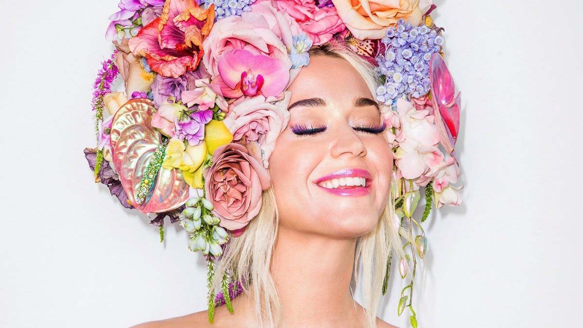 Katy Perry revela Smile, título de seu próximo album