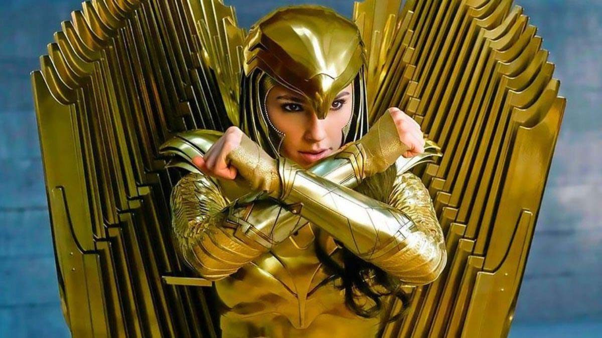 Por que Diana usa uma armadura dourada em Mulher-Maravilha?