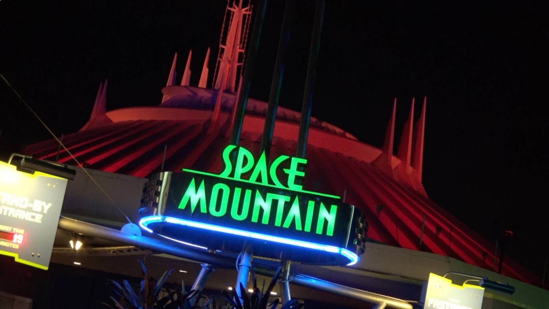 Disney produzirá filme inspirado na montanha-russa Space Mountain