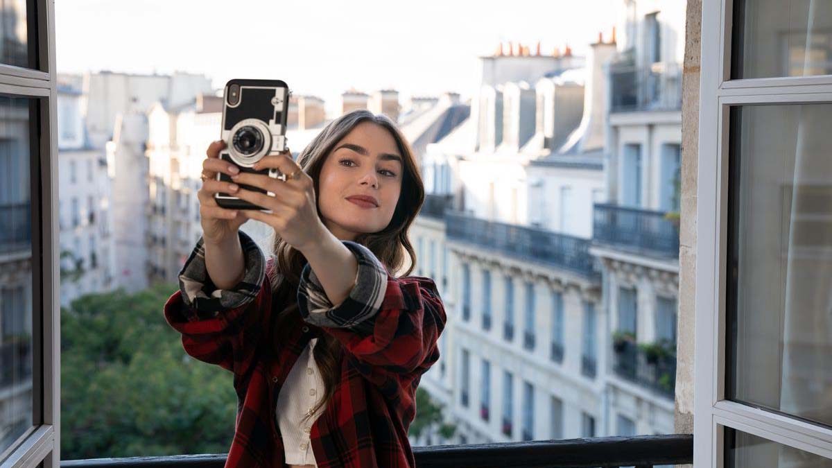 Emily in Paris é renovada para uma 2ª temporada na Netflix
