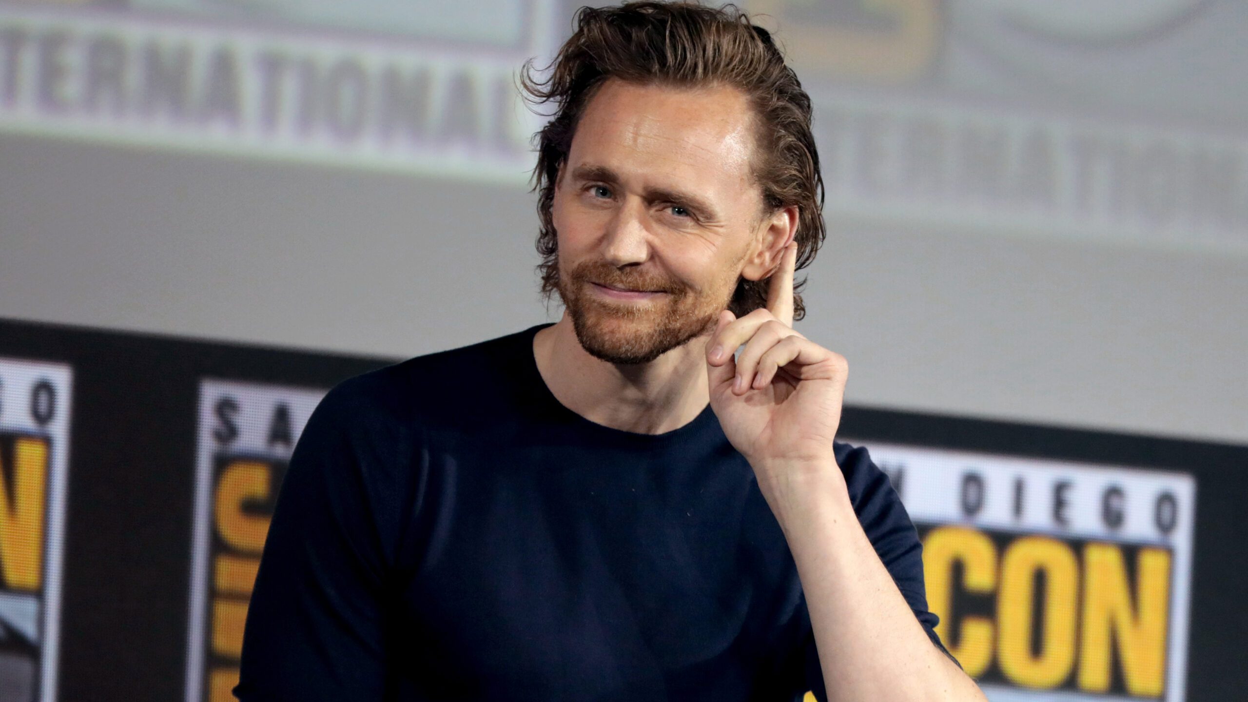 Filmes e séries de Tom Hiddleston que você precisa conhecer