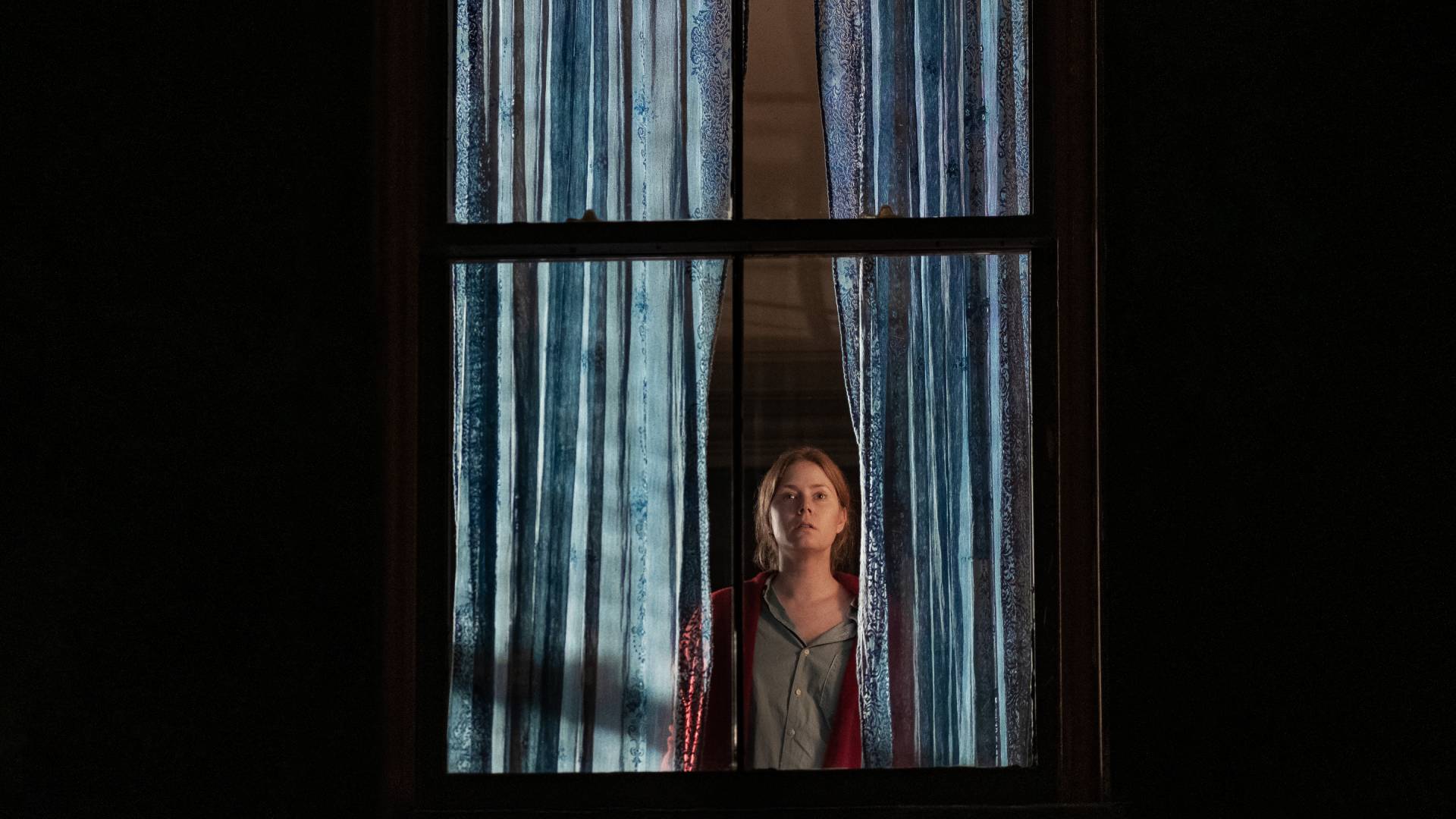 Netflix divulga trailer de ‘A Mulher na Janela’, filme estrelado por Amy Adams