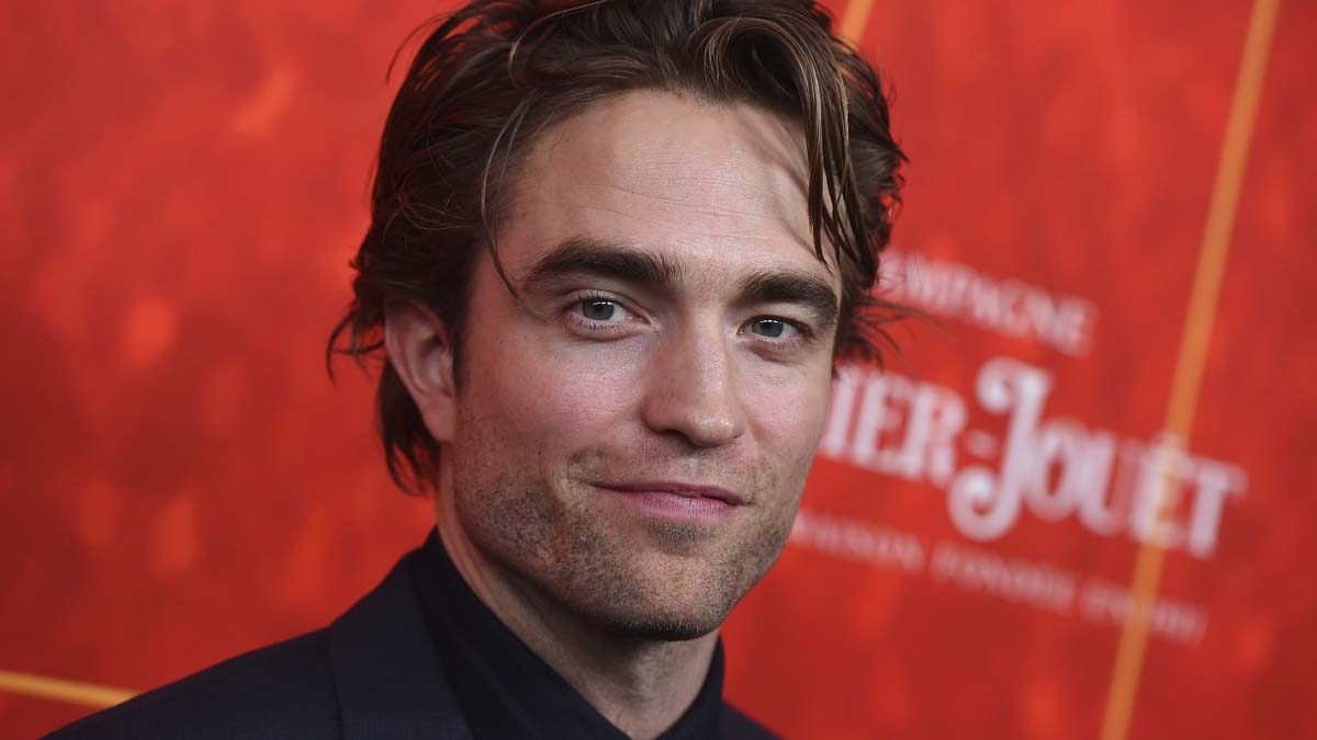 Robert Pattinson pode viver Nofestaru em novo remake